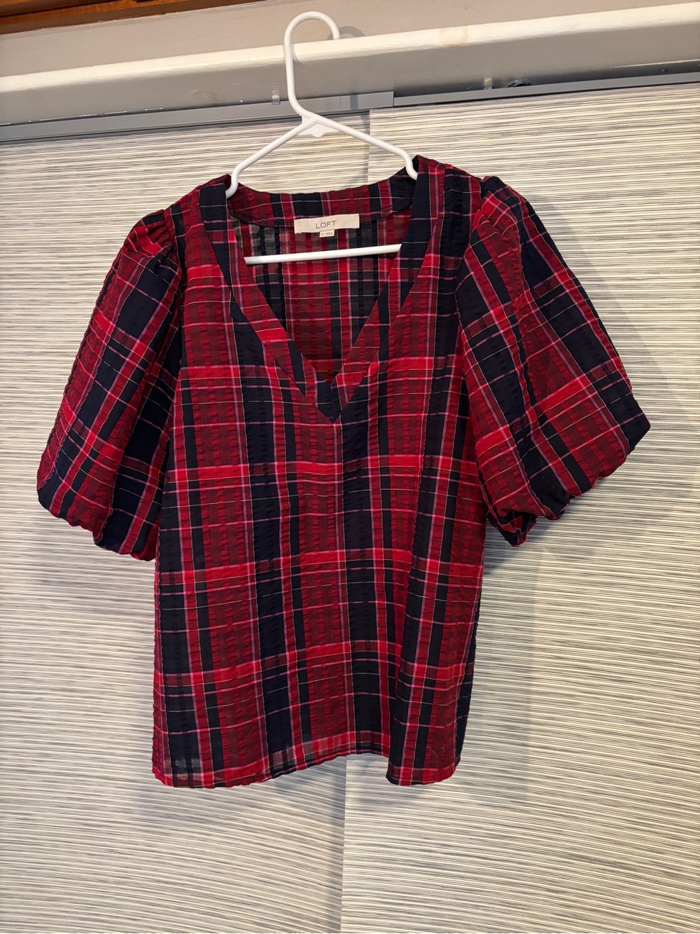 LOFT Plaid V-Neck Puff Sleeve Blouse